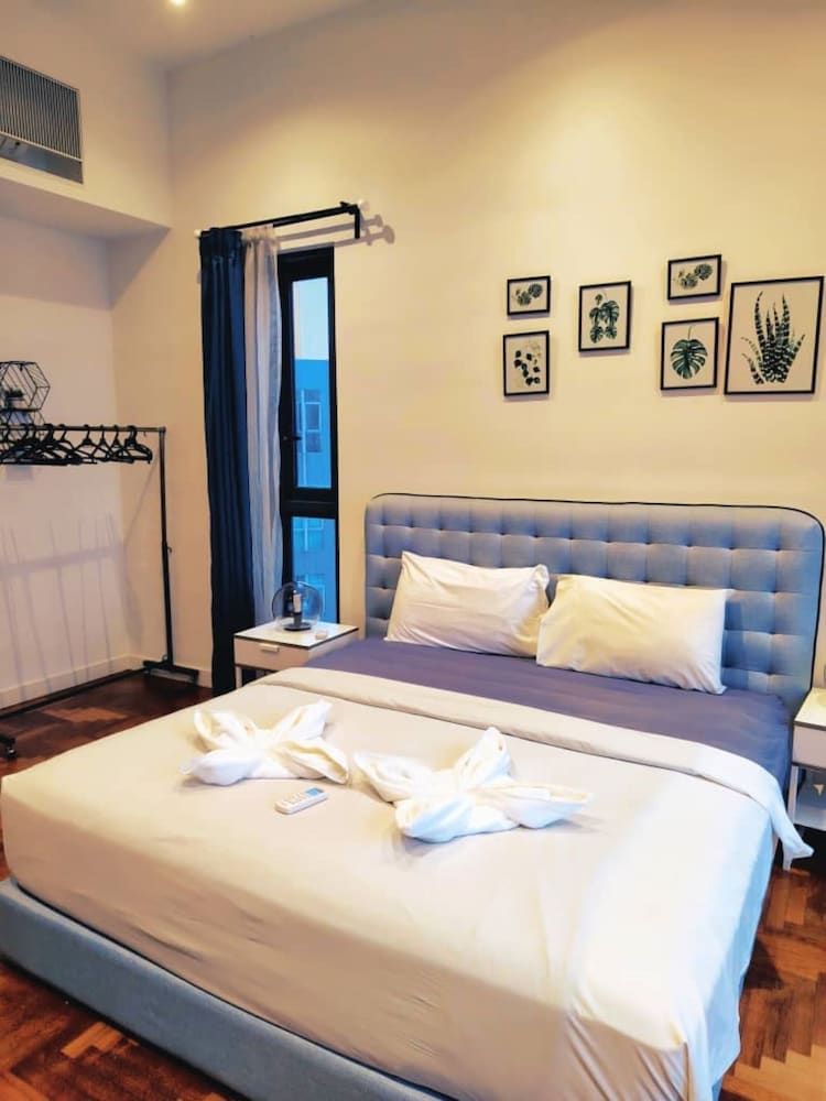 The Mews KLCC By Service Apartment