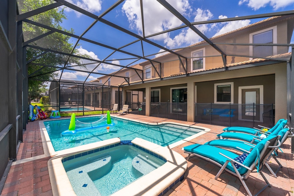 Orlandoasis by Avantstay 8bdr Pool Movie Theater Game Room Resort Access