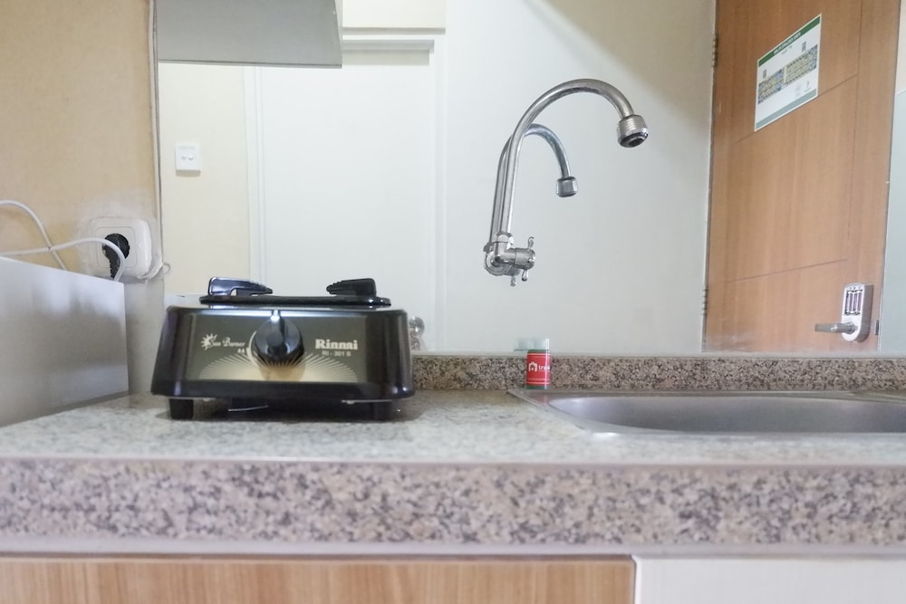 Strategic Studio Apartment at Pavilion Permata view 5