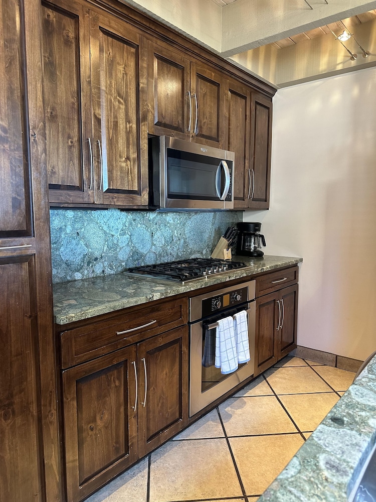 Llc1236 - Lakeside Landing 4 Bedroom Condo