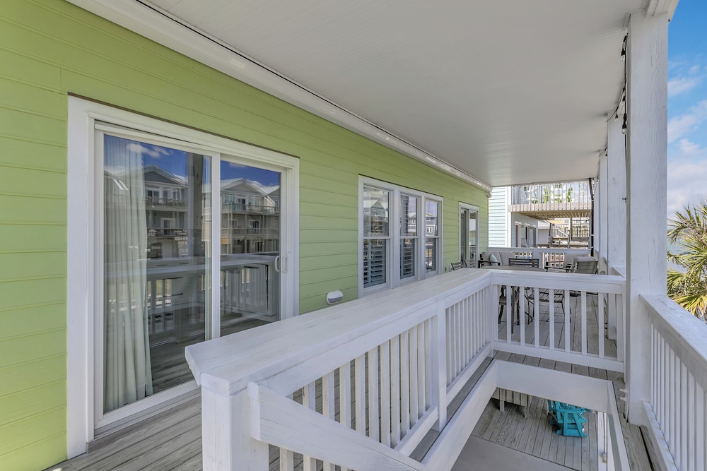 Driftwood by Topsail Realty