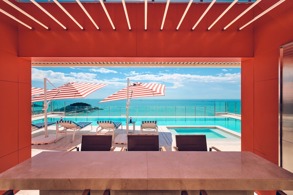 The Coolest Hotel 51