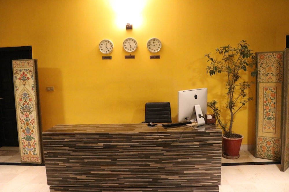 Riviera Guest House