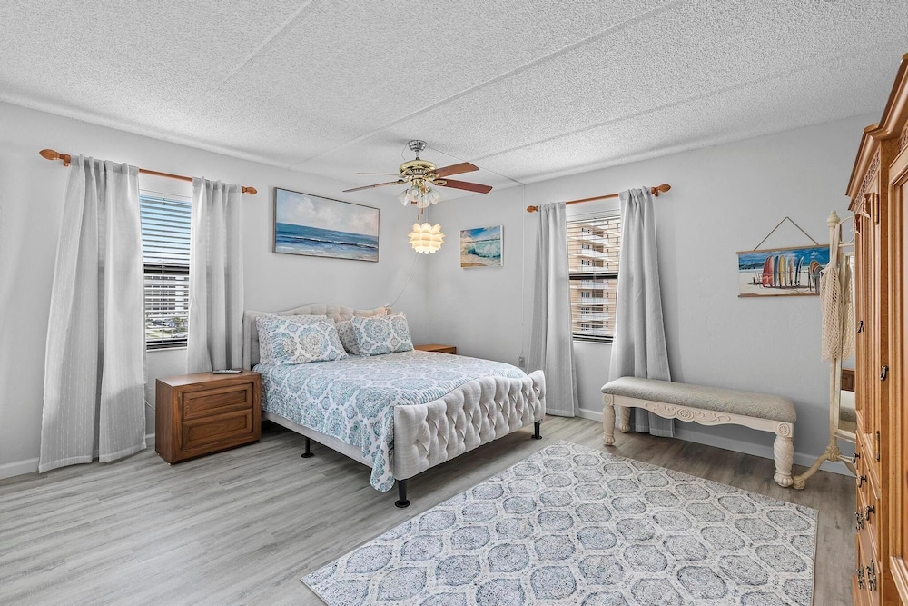 Ocean Terrace Club 601