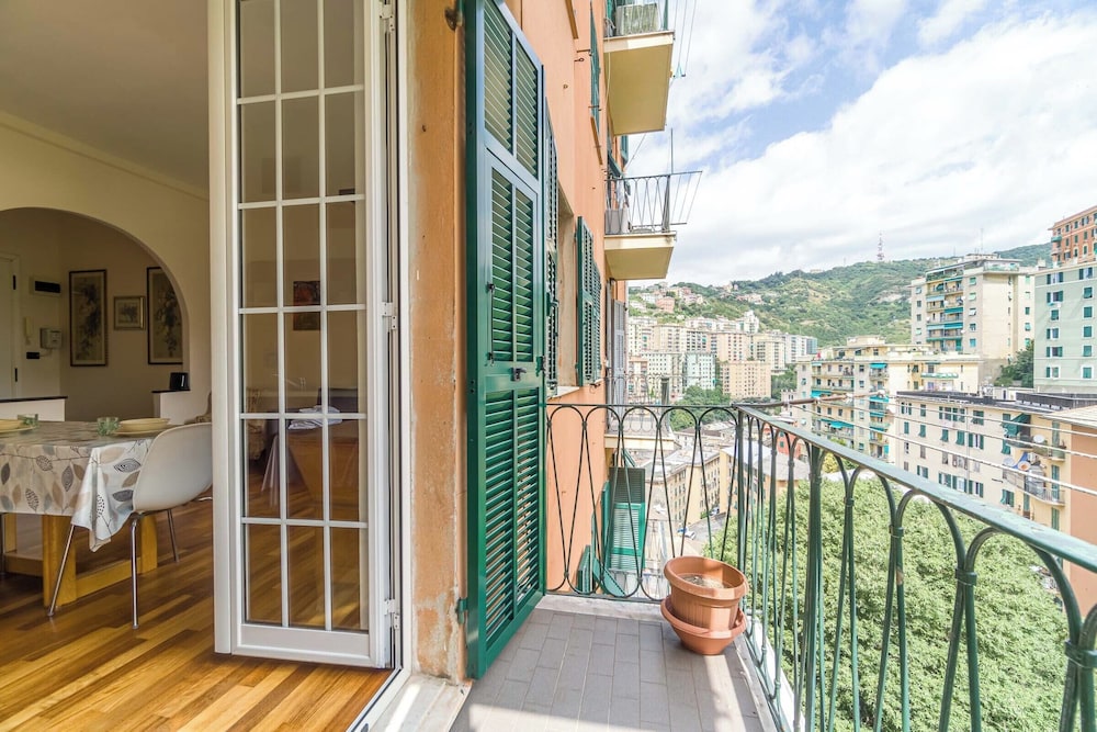 Genova Oregina Cozy Apartment - W/ Balcony