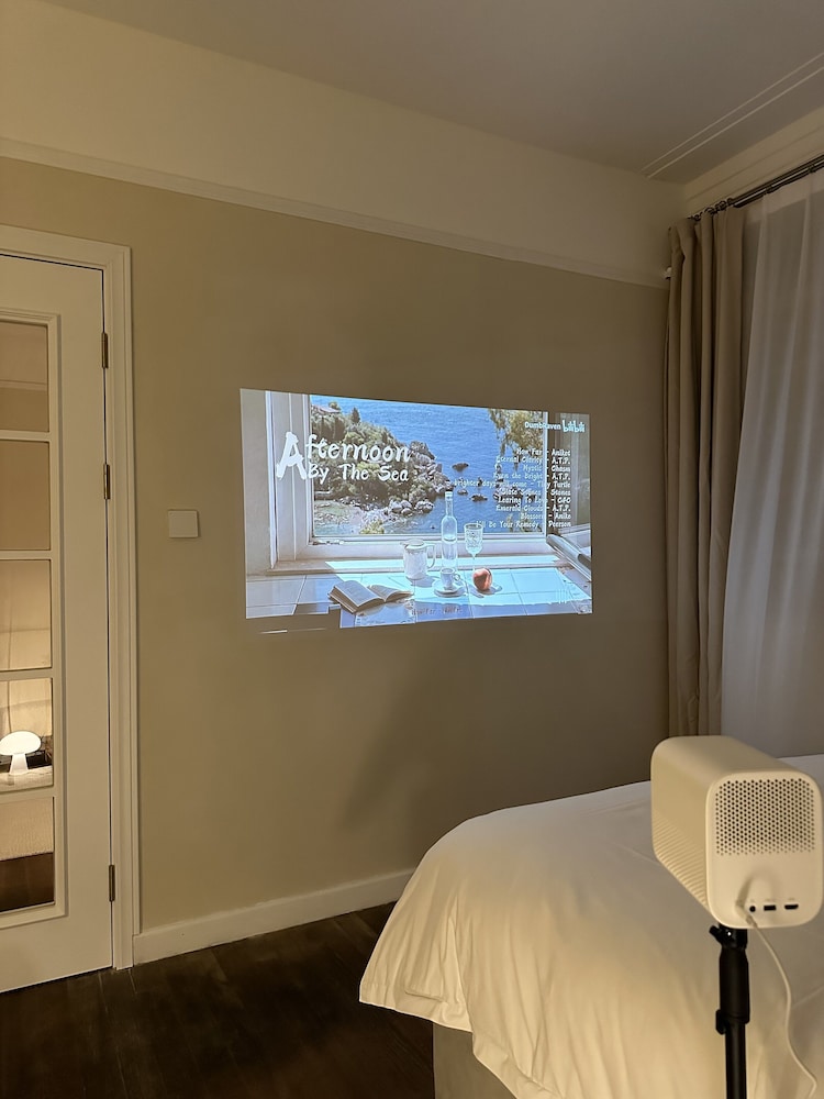 Shanghai Hills& Art Suite 15