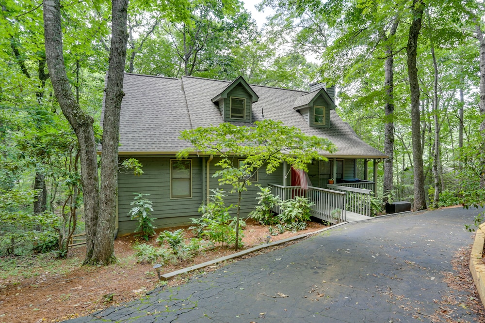 Sunny Big Canoe Home w/ Views & Screened Porch view 3