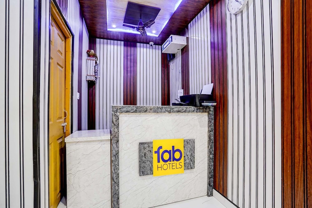 Fabhotel Ratraksh