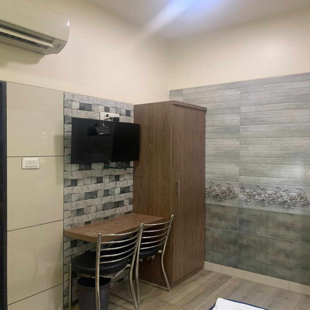 Mumbai Vacations - Hotel Royal Residency - Property Image 6