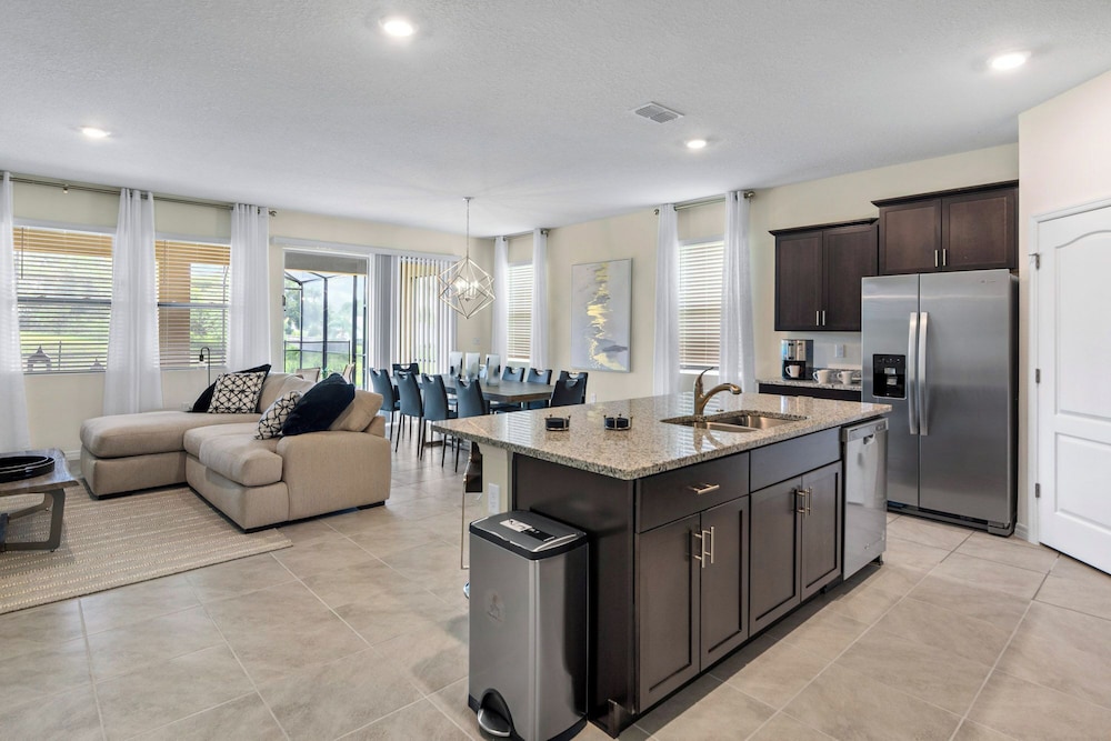 Dream Escape 5BR Villa with Private Pool