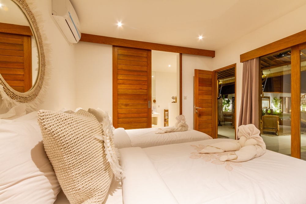 Villa Namu by Alfred in Bali - Family 5 BD Dream in Seminyak Oberoi Beach