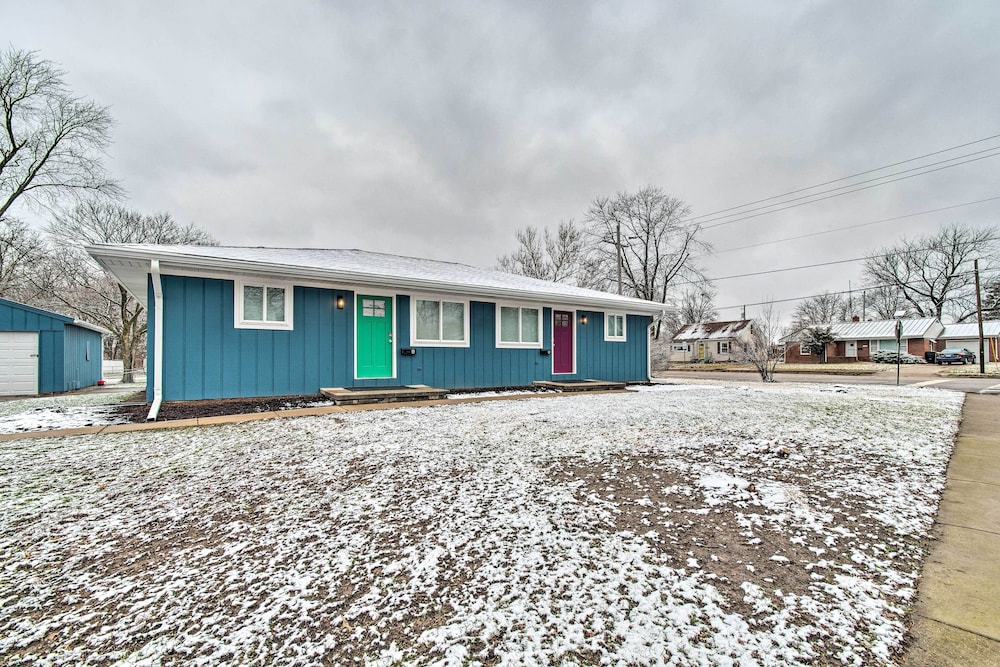 Stylish Vacation Rental - Walk to Isu! view 5