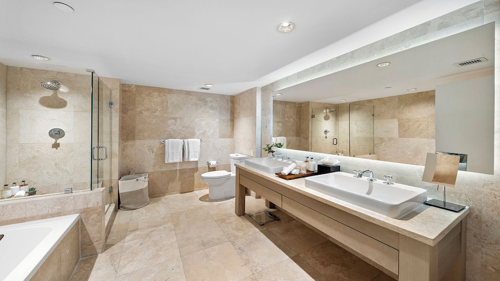 Luxury Vacation Rentals at 1 Hotel & Homes by LRMB