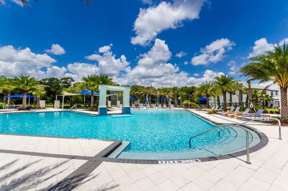 Beautiful Villa With Private Pool, Close to Disney, Orlando Villa 2657 - Image 2