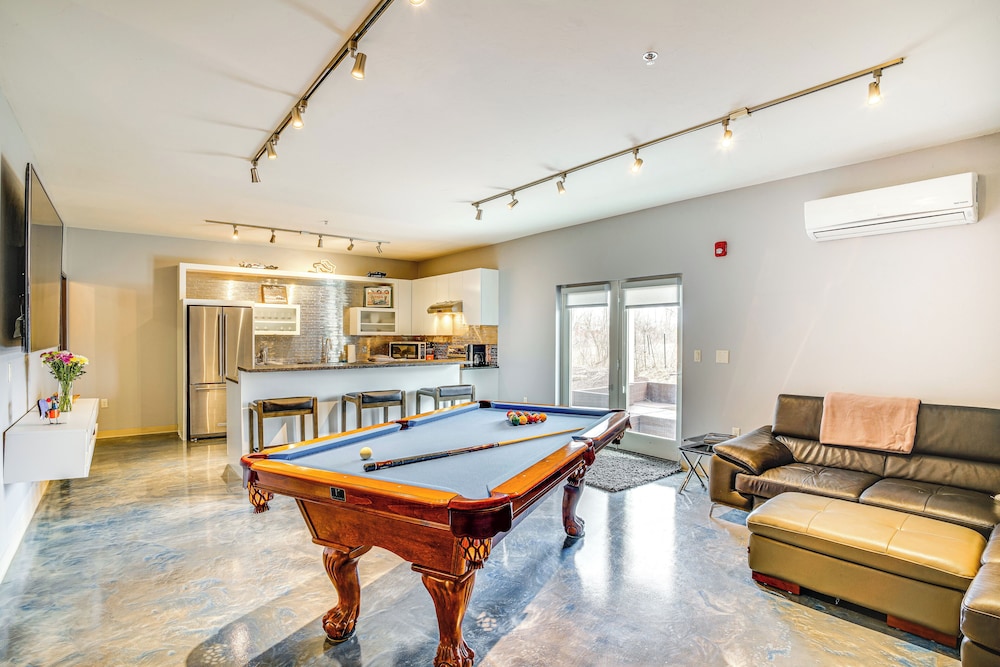Home Near Road America & Elkhart Lake