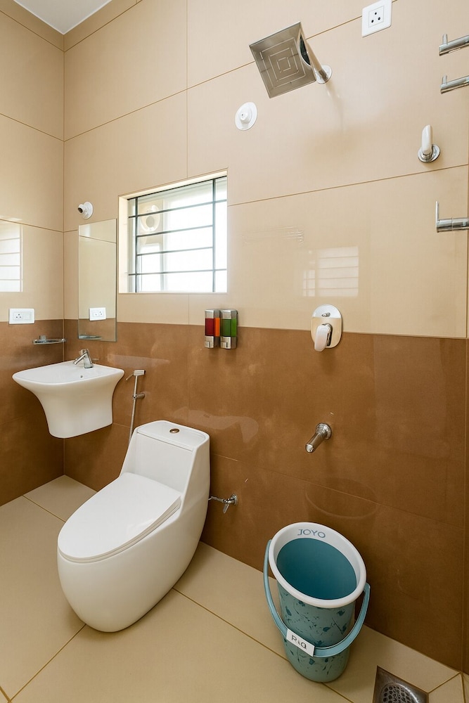 Savi Service Apartments