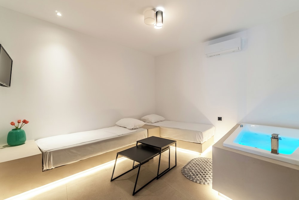 VENTUS Luxury Suites