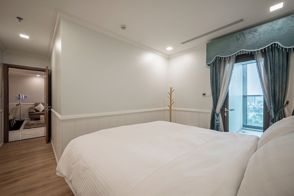 Landmark 81 & Vinhomes - ZEN Saigon Citypoint.