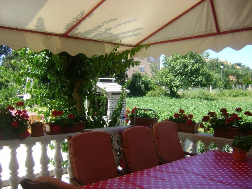Darko - 30 m From Beach - A4 view 5