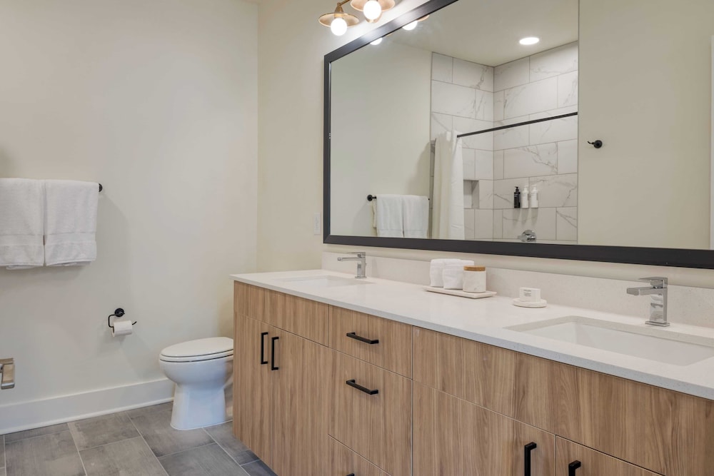 The Gilmore Hotel 3 Private Suites Walkable