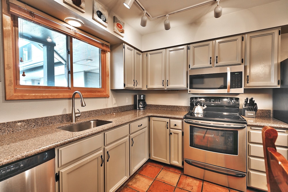 Park City Ski Resort UT - Snow Flower Vacation Condos