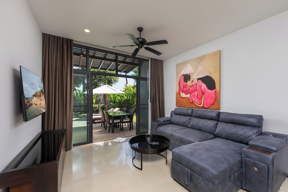 Onyx Villas by TropicLook