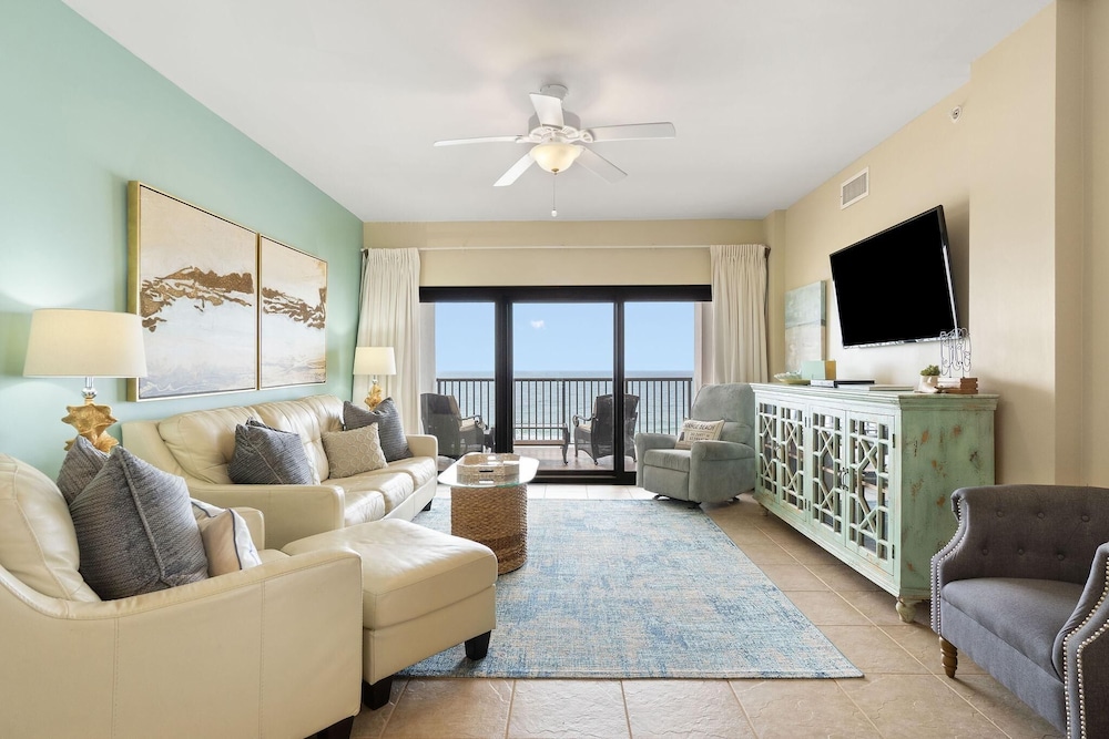 The Palms West 813