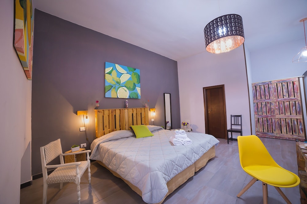 P.C. Boutique H. Napoli Centro by ClaPa Group Dislocated Hospitality