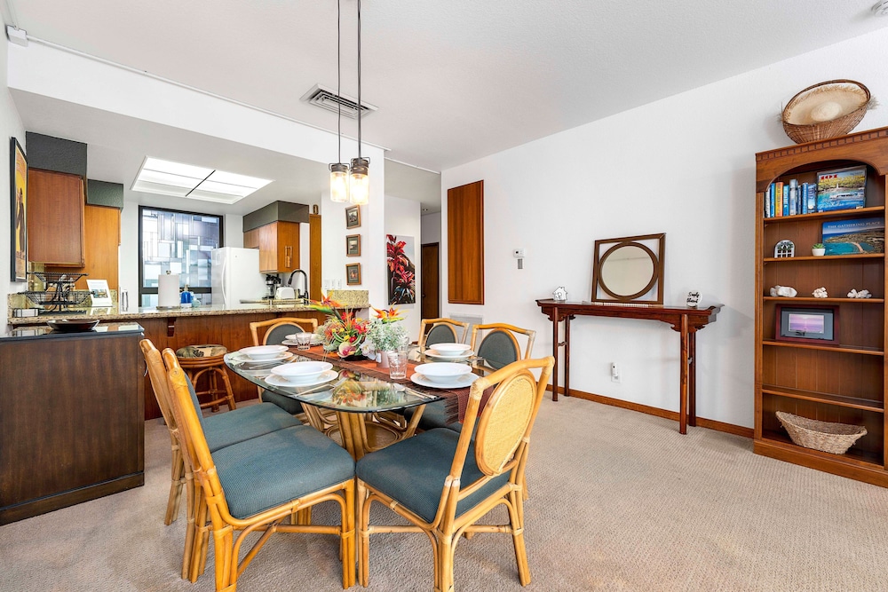 Ground Floor - Private Corner Unit - Vrkcv