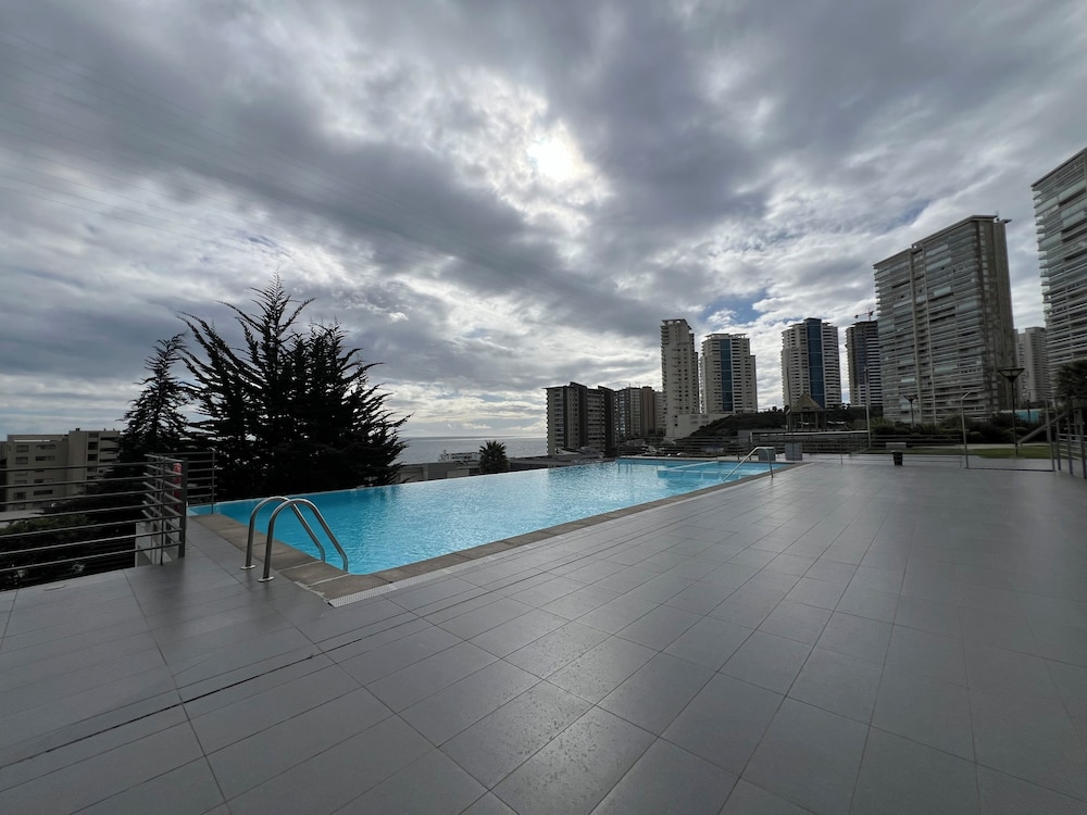 Oceana Suites Geomar II