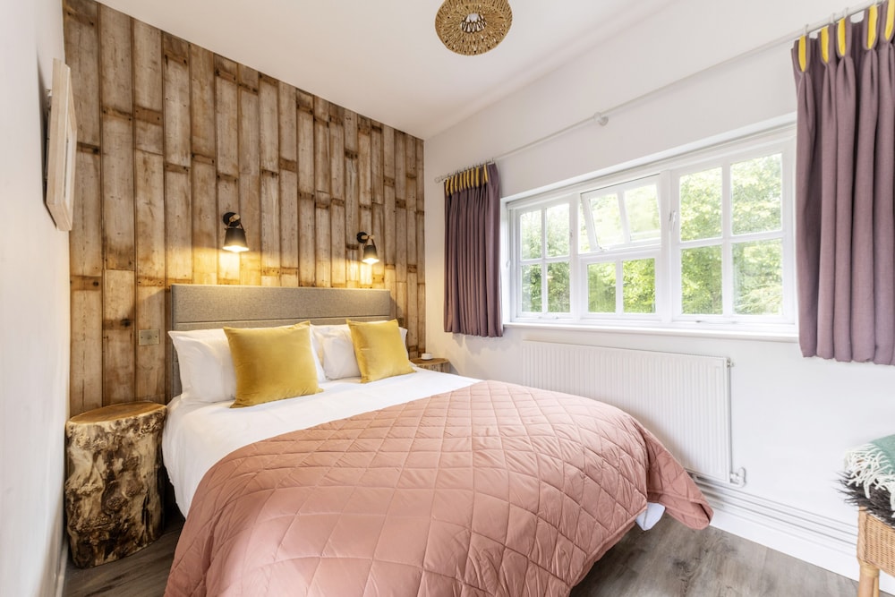 Riverbarn Fonthill Bishop