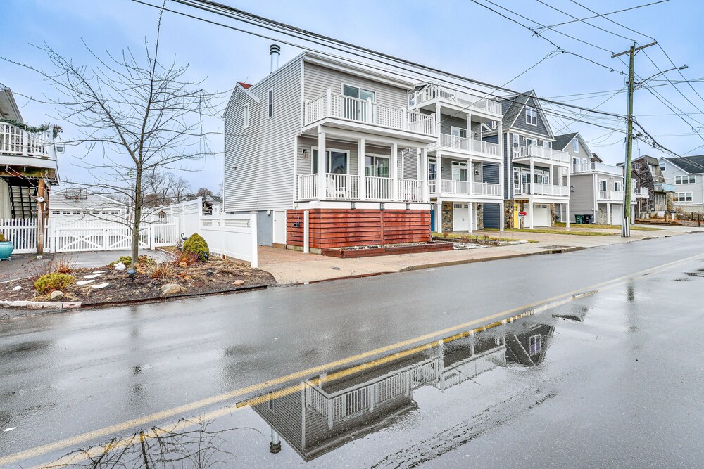 Bright Milford Beach House w/ Outdoor Shower view 4