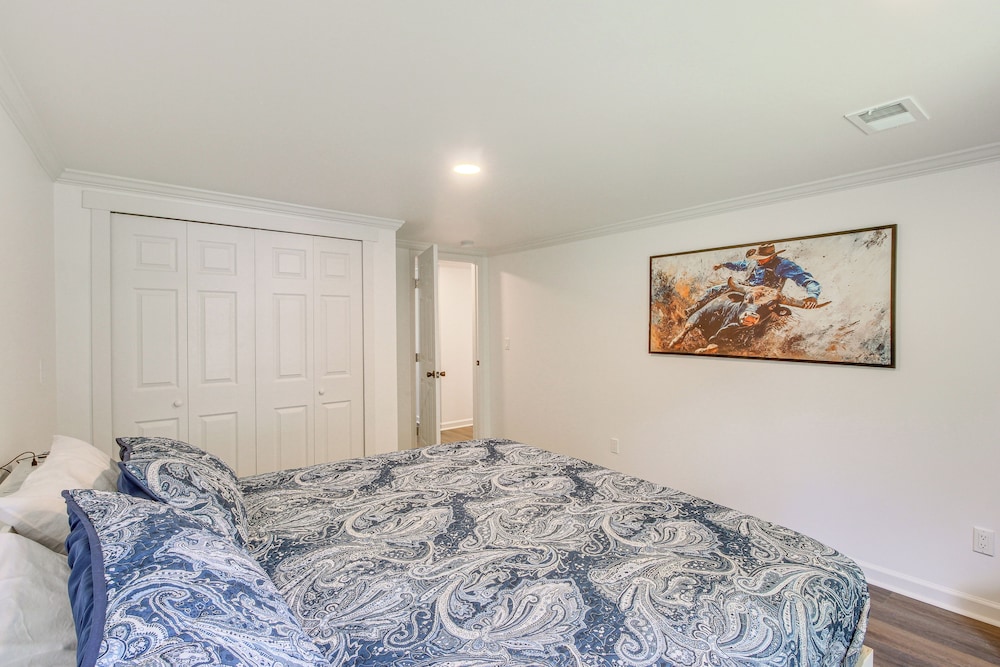 11 Mi to Smithville Lake: Private Home Near Winery