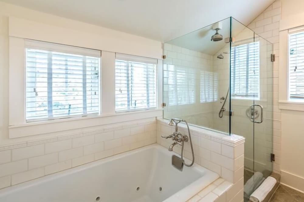 The Flagship of Watersound 5 Bedroom Holiday Home by Five Star Properties