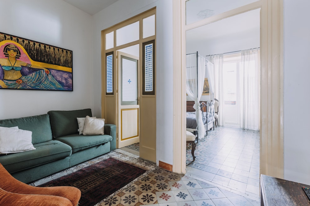Real Umberto Apartments by WonderfuI Italy