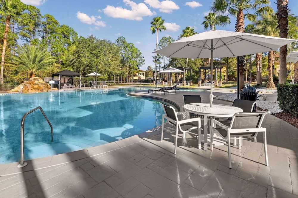 Landing Apartments Jacksonville - Southside