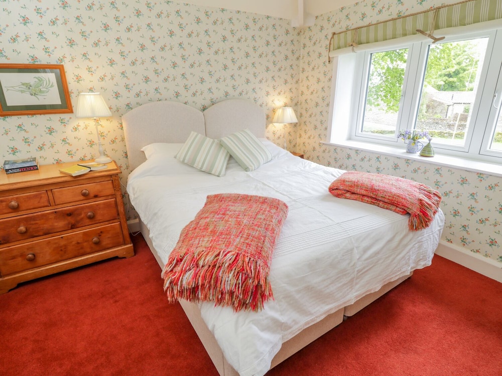 Manor Cottage view 2