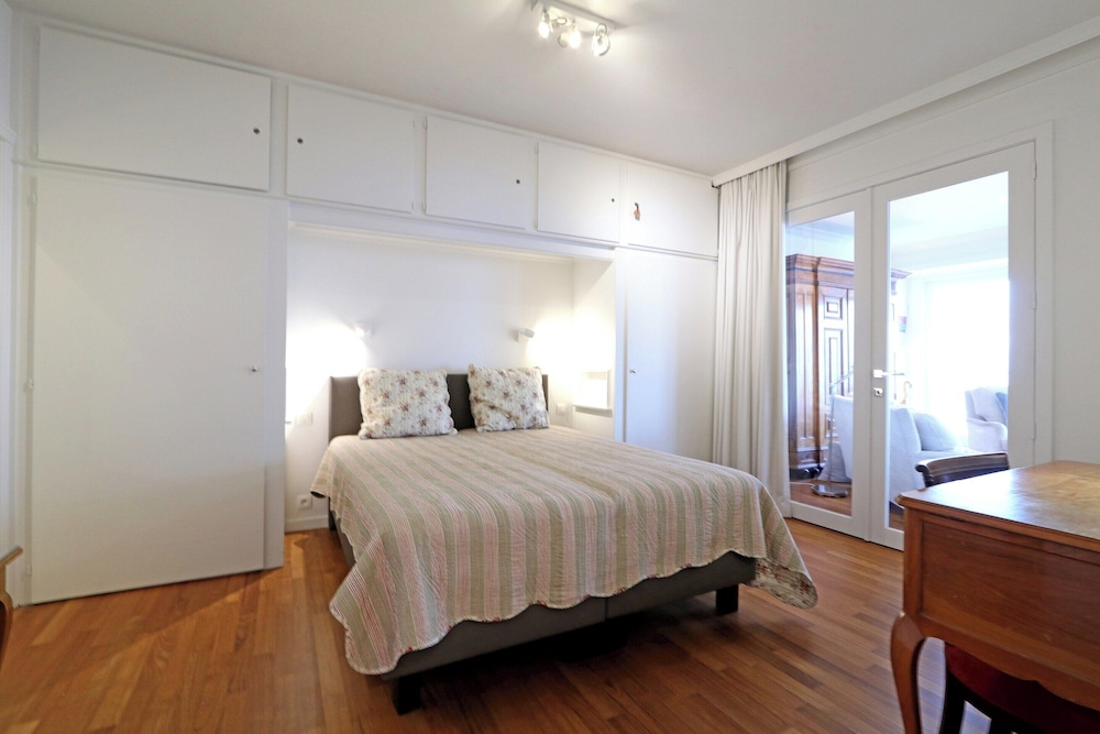Apartment in Knokke With Stunning Sea View