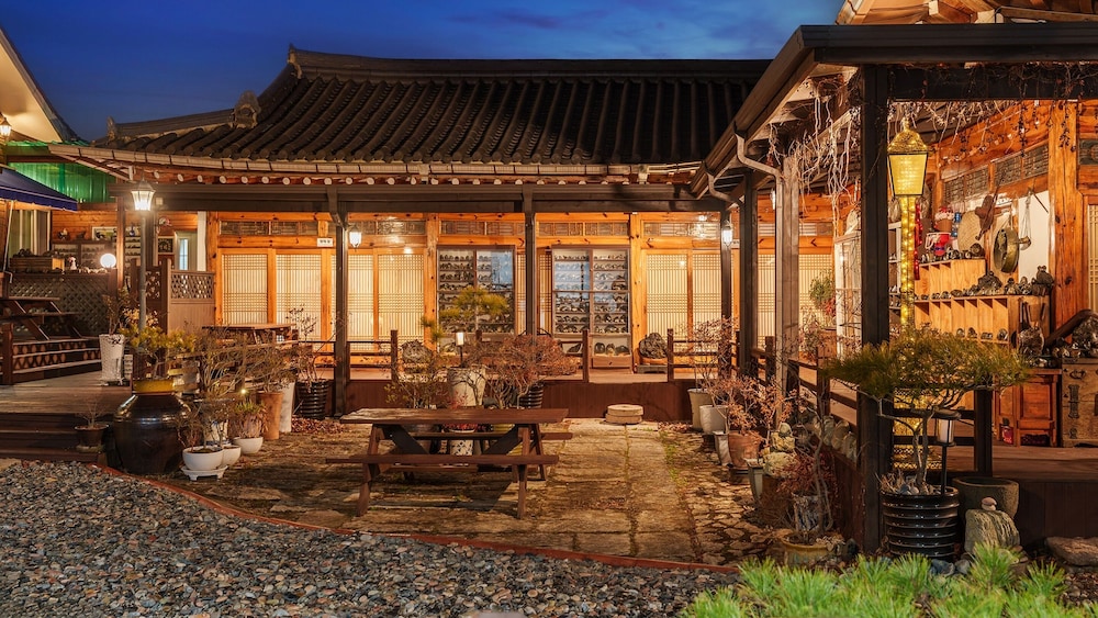 Gyeongju Silla Palace Pension