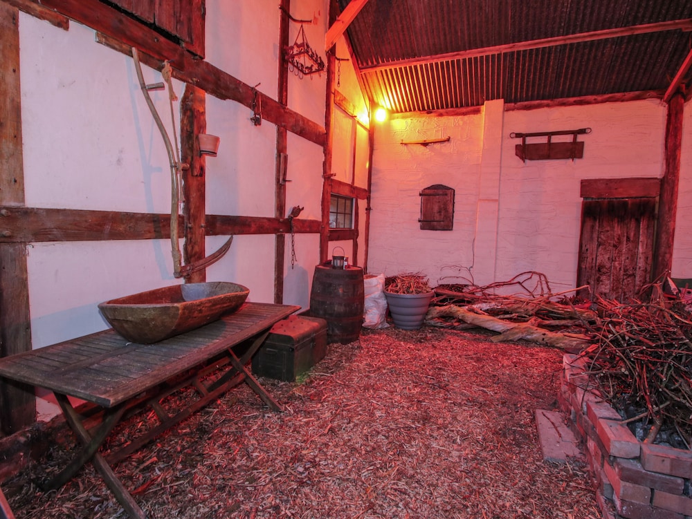 Tawny Owl Barn