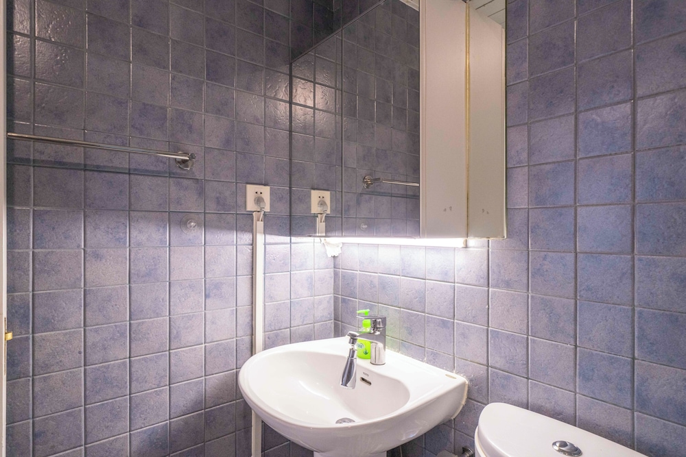 Tyms Xujiahui Stylish 1BR APT