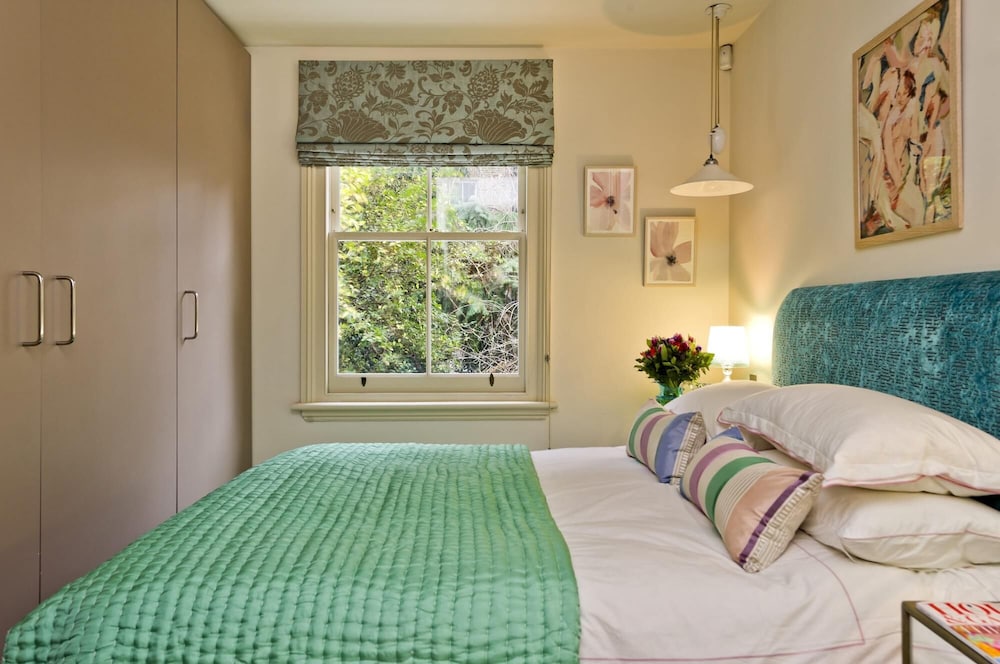 Charming 1 Bed Flat Chelsea