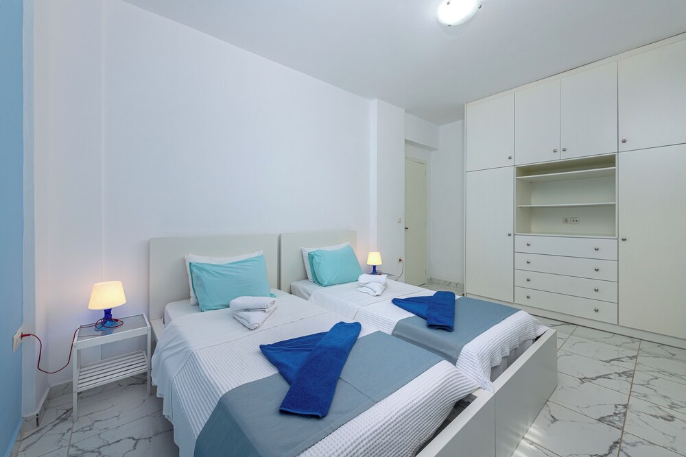 Design Villa With Private Pool and sea View photo 5