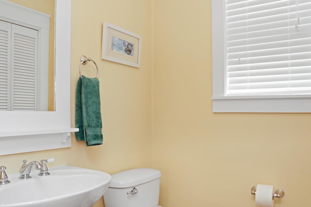 Barefoot Cottage B49 - Seabbatical