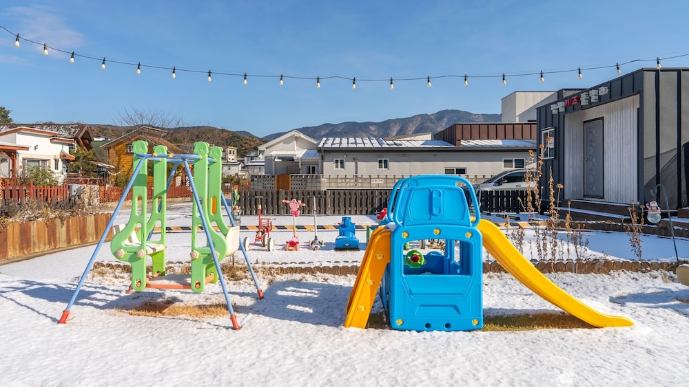 Gyeongju Jamjam Kids Pool Villa Pension