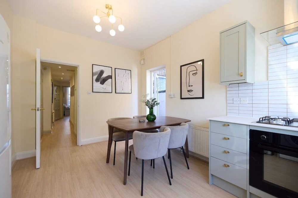The Harlesden Retreat - Stunning 1bdr With Garden