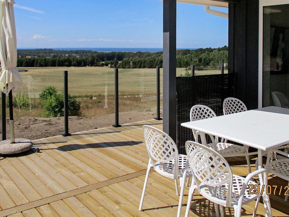 8 Person Holiday Home in Glesborg view 4