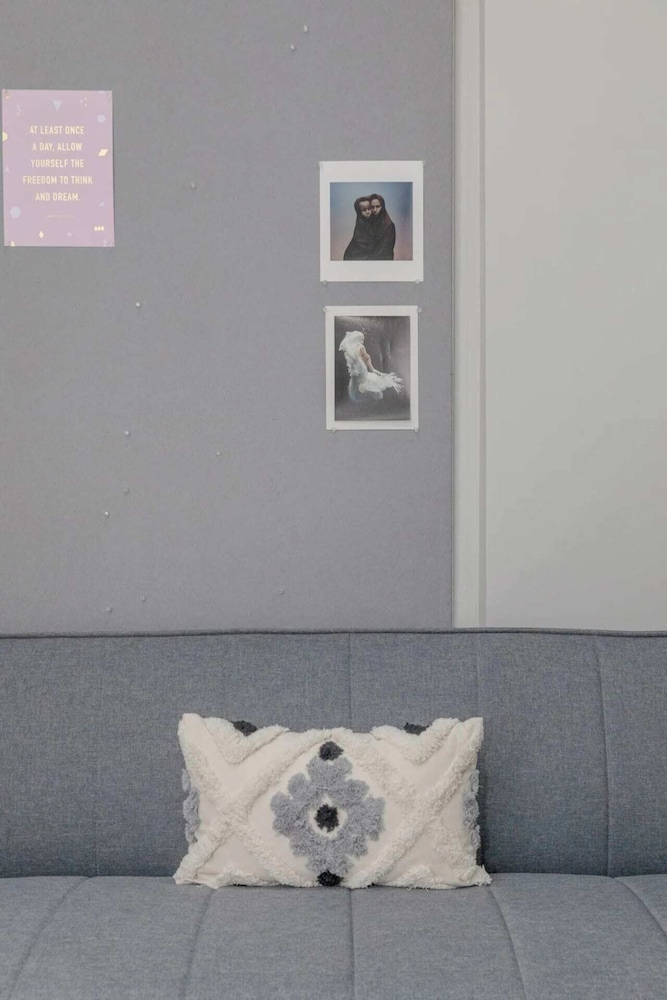 Modern Studio Flat - 1 min to Paddington Station