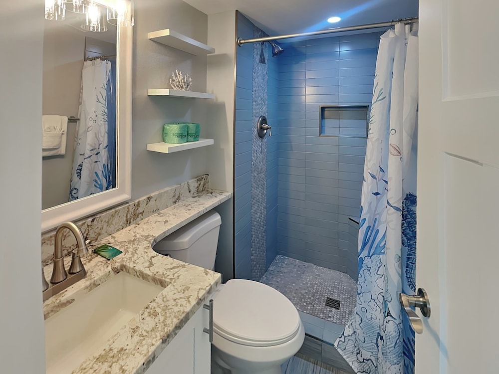 Seaside 4 by Distinctive Beach Rentals