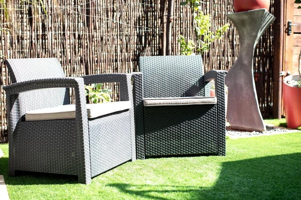 Luxurious Self-catering Apartment in Benoni With Private Entrance